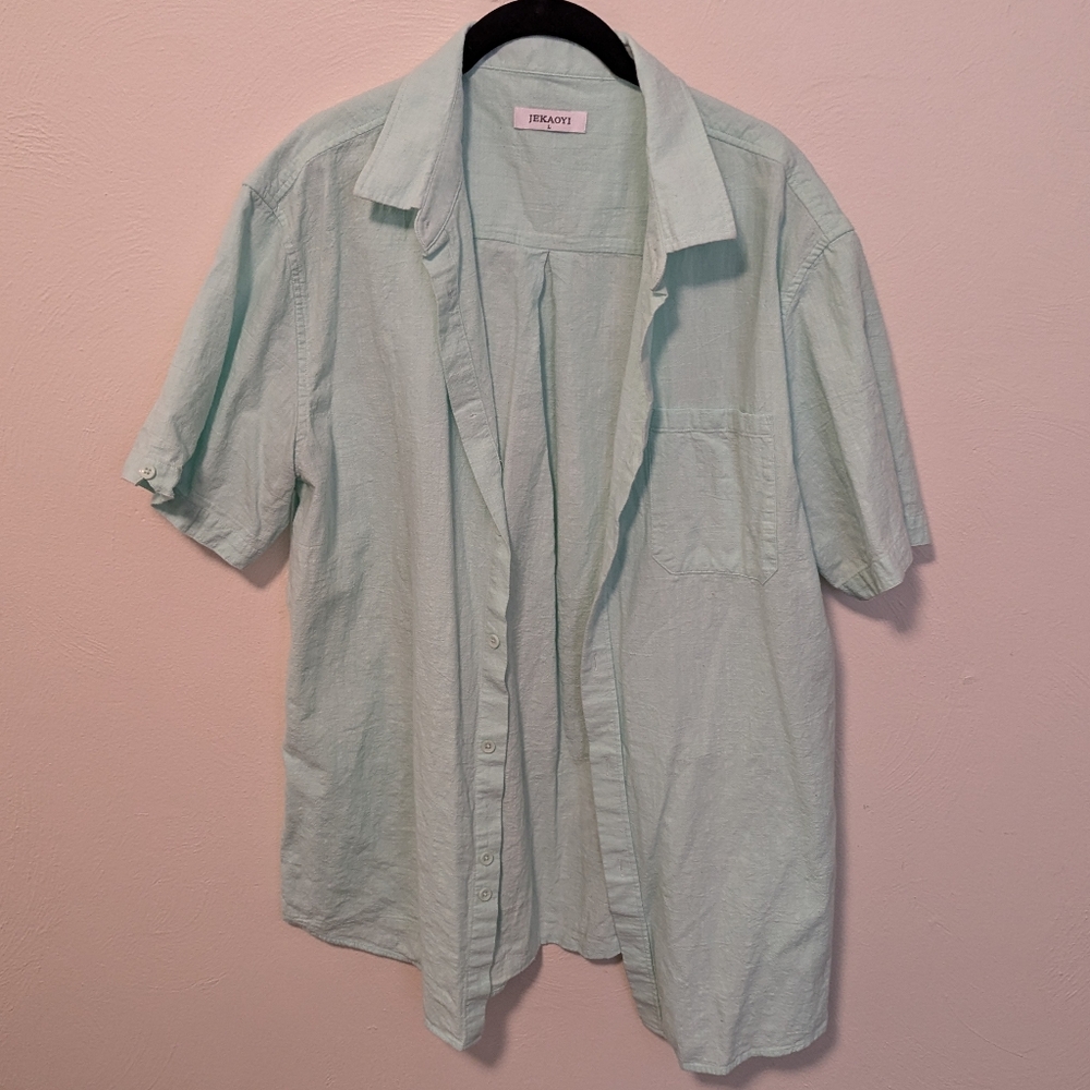 Men's shirt sleeve soft green shirt